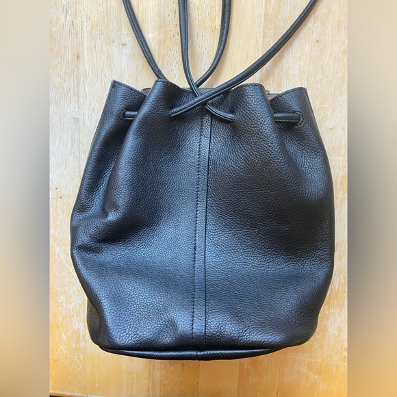 Kristopher Kon Handbags - Kristopher Kon Black Leather Drawstring Bucket Bag